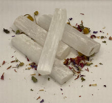 Load image into Gallery viewer, Selenite Sticks/rods 10-40cm
