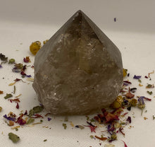 Load image into Gallery viewer, Smoky Quartz Semi Polished Cut Base Points
