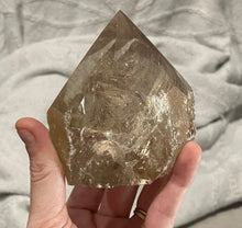 Load image into Gallery viewer, Smoky Quartz Semi Polished Cut Base Points
