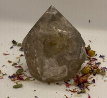 Load image into Gallery viewer, Smoky Quartz Semi Polished Cut Base Points
