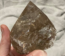 Load image into Gallery viewer, Smoky Quartz Semi Polished Cut Base Points
