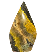 Load image into Gallery viewer, Bumblebee Jasper Freeform
