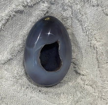 Load image into Gallery viewer, Agate Egg- With Druzy
