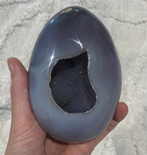 Load image into Gallery viewer, Agate Egg- With Druzy
