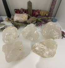 Load image into Gallery viewer, Clear Quartz Natural Raw
