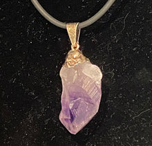 Load image into Gallery viewer, Pendant Point- Natural Amethyst
