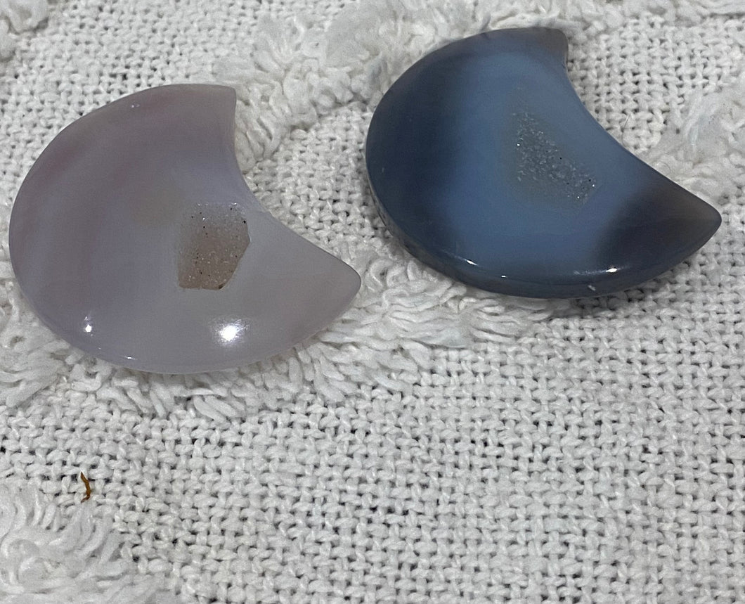 Agate Moon