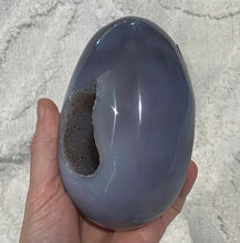 Load image into Gallery viewer, Agate Egg- With Druzy
