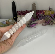 Load image into Gallery viewer, Selenite Wand
