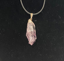 Load image into Gallery viewer, Pendant Point- Natural Amethyst
