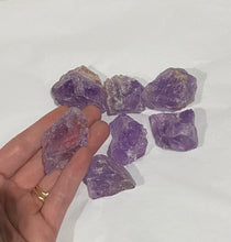 Load image into Gallery viewer, Raw Amethyst
